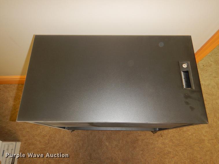 image for item FQ9790 (13) file cabinets