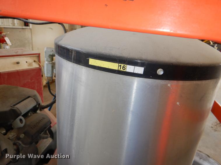 image for item FQ9796 Grizzly Easy-Kleen pressure washer