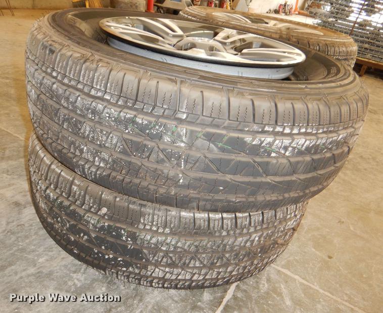 image for item FQ9801 (4) Firestone 265/65R17 tires and wheels