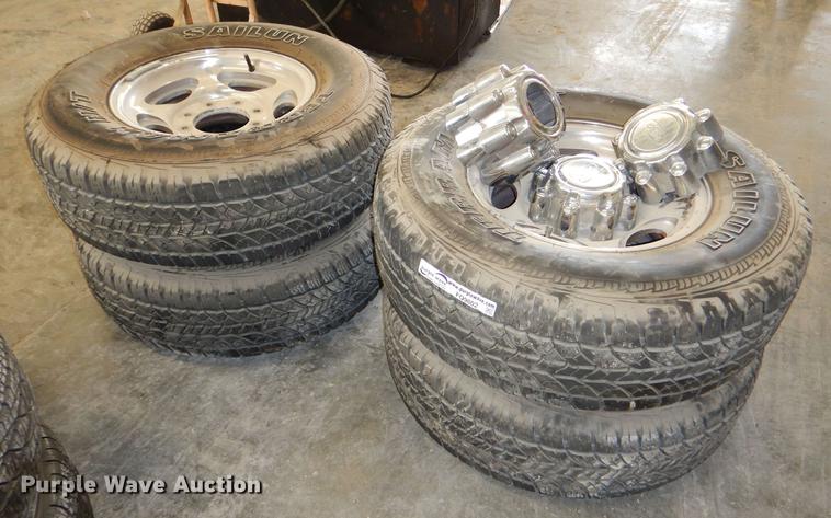 image for item FQ9802 (4) Sailun 265/75R16 tires and wheels