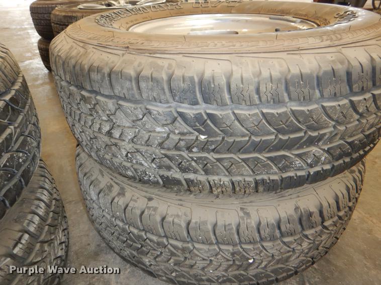 image for item FQ9802 (4) Sailun 265/75R16 tires and wheels