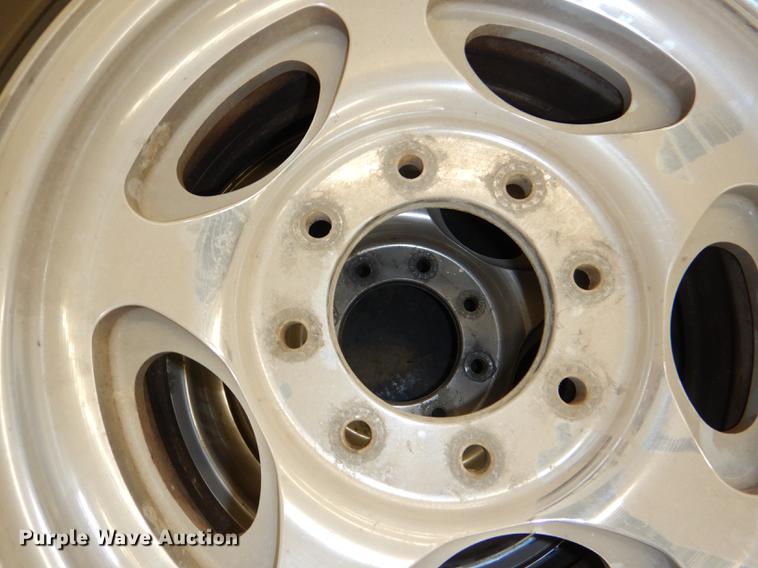 image for item FQ9802 (4) Sailun 265/75R16 tires and wheels