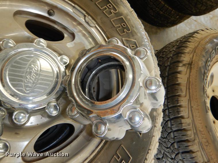 image for item FQ9802 (4) Sailun 265/75R16 tires and wheels