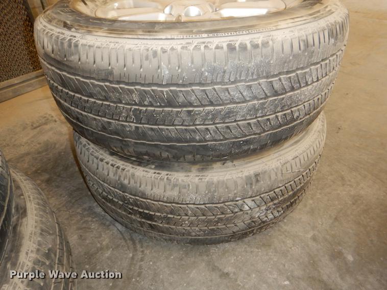 image for item FQ9803 (4) Bridgestone 275/65R18 tires and wheels