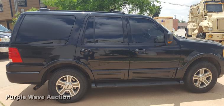 image for item FS9541 2004 Ford Expedition Eddie Bauer SUV