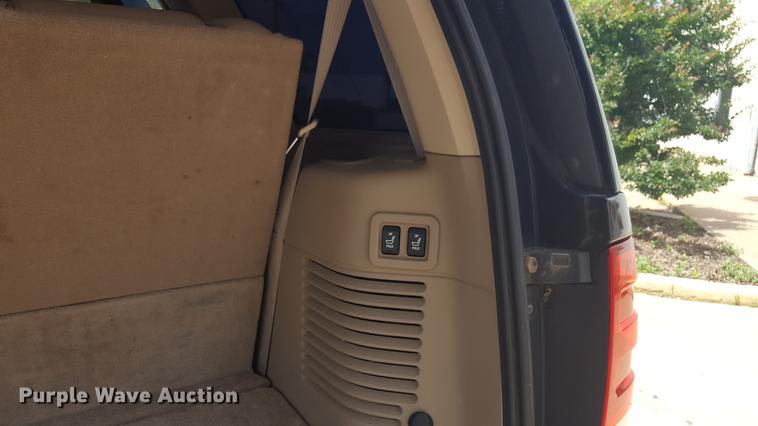 image for item FS9541 2004 Ford Expedition Eddie Bauer SUV