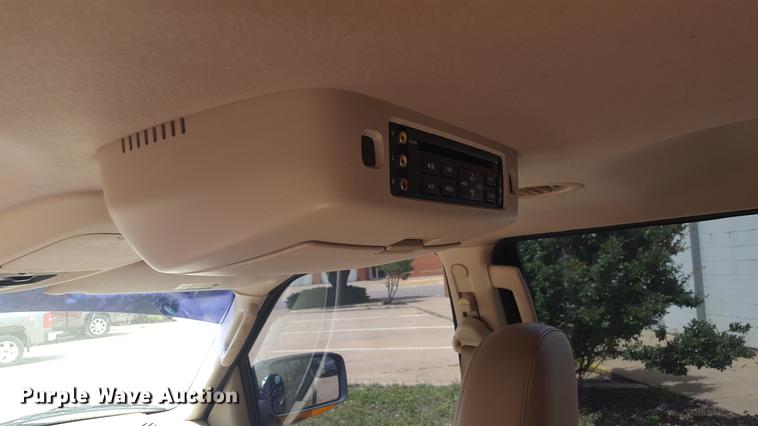 image for item FS9541 2004 Ford Expedition Eddie Bauer SUV