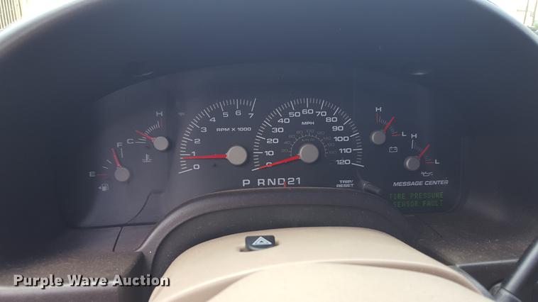 image for item FS9541 2004 Ford Expedition Eddie Bauer SUV