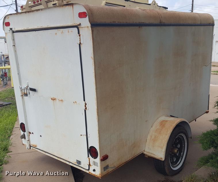 image for item FS9543 2003 L & J enclosed cargo trailer