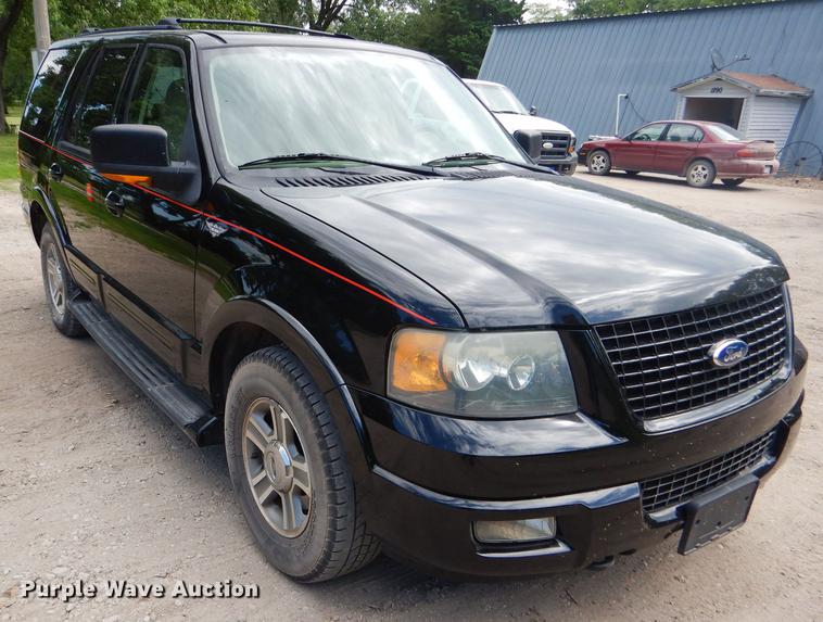 image for item FT9526 2004 Ford Expedition Eddie Bauer SUV