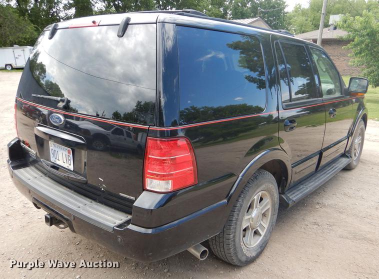 image for item FT9526 2004 Ford Expedition Eddie Bauer SUV