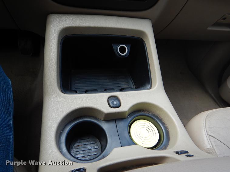 image for item FT9526 2004 Ford Expedition Eddie Bauer SUV