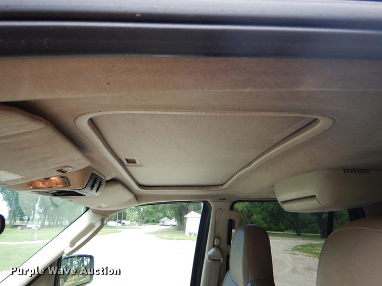 image for item FT9526 2004 Ford Expedition Eddie Bauer SUV