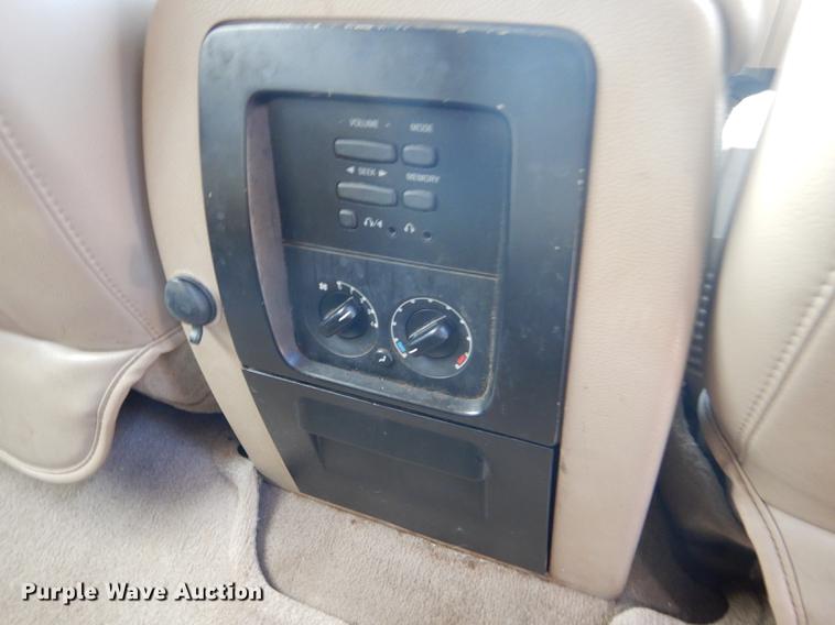 image for item FT9526 2004 Ford Expedition Eddie Bauer SUV