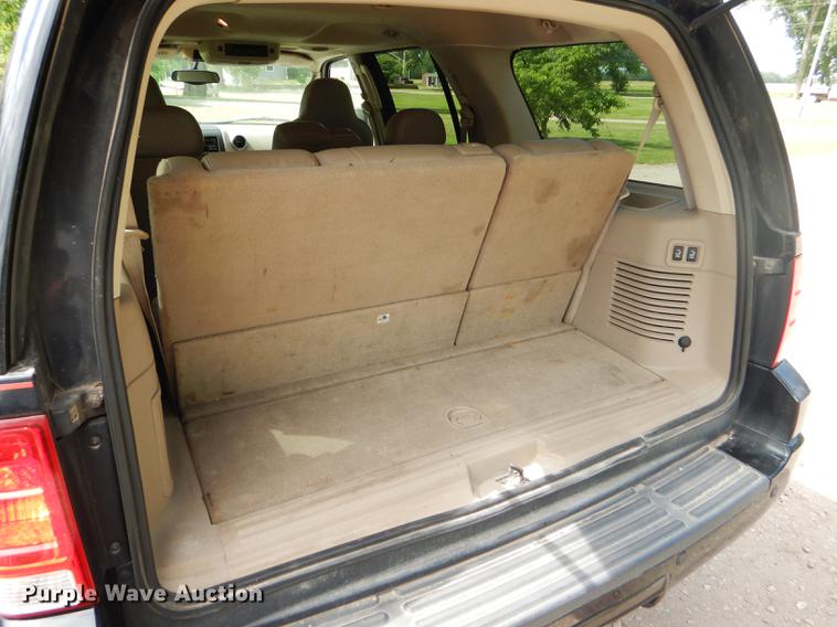 image for item FT9526 2004 Ford Expedition Eddie Bauer SUV