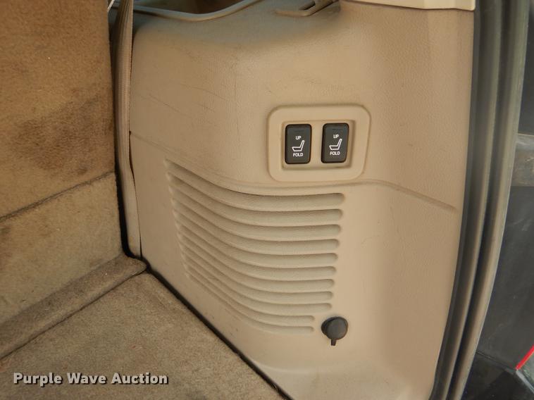 image for item FT9526 2004 Ford Expedition Eddie Bauer SUV