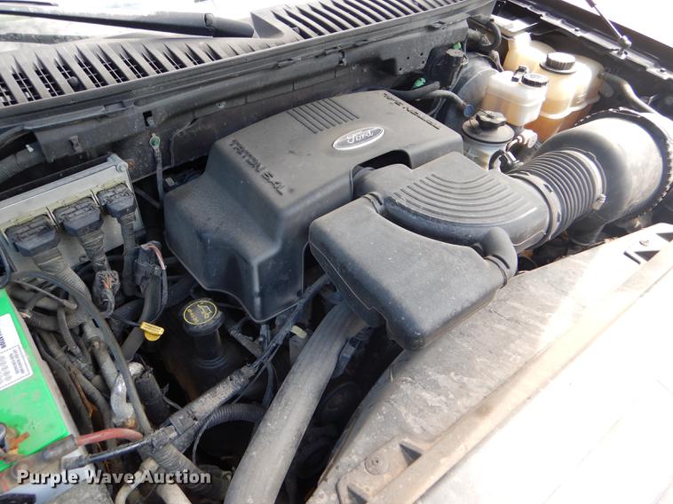 image for item FT9526 2004 Ford Expedition Eddie Bauer SUV