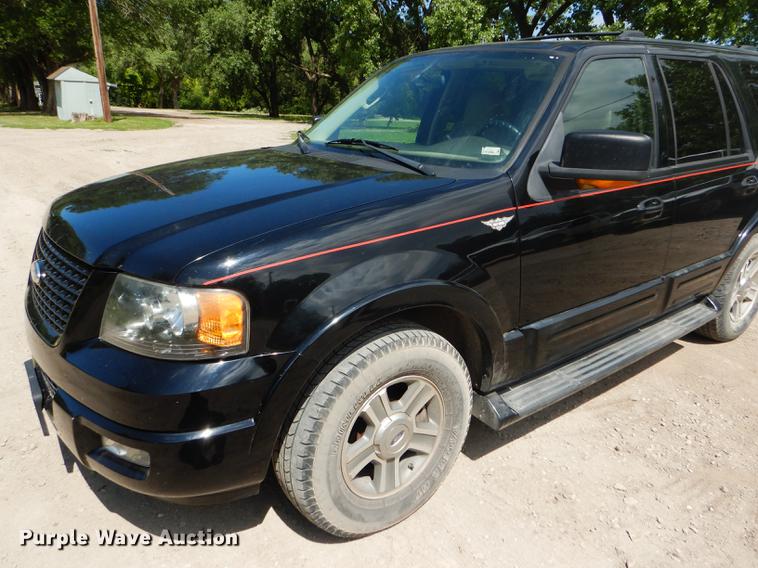 image for item FT9526 2004 Ford Expedition Eddie Bauer SUV