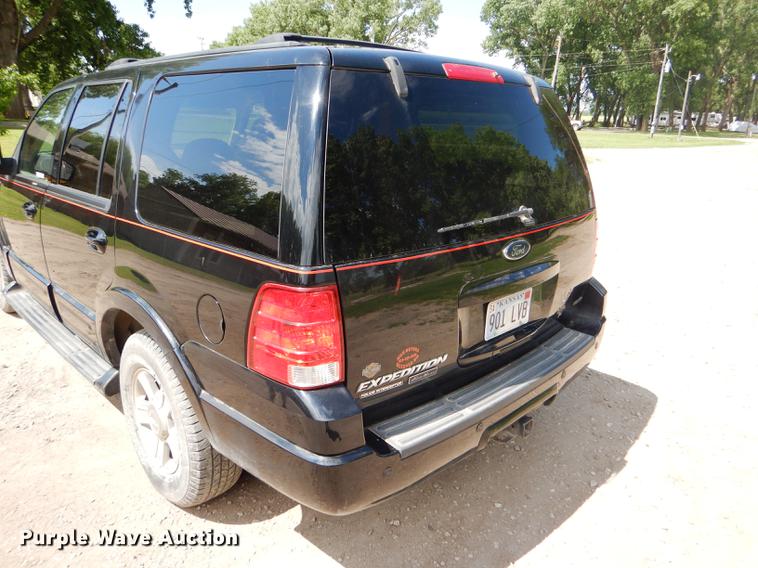 image for item FT9526 2004 Ford Expedition Eddie Bauer SUV