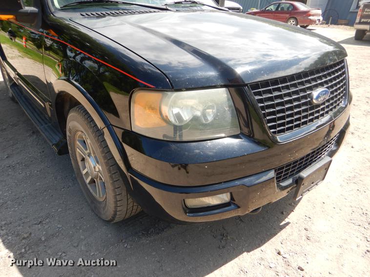 image for item FT9526 2004 Ford Expedition Eddie Bauer SUV