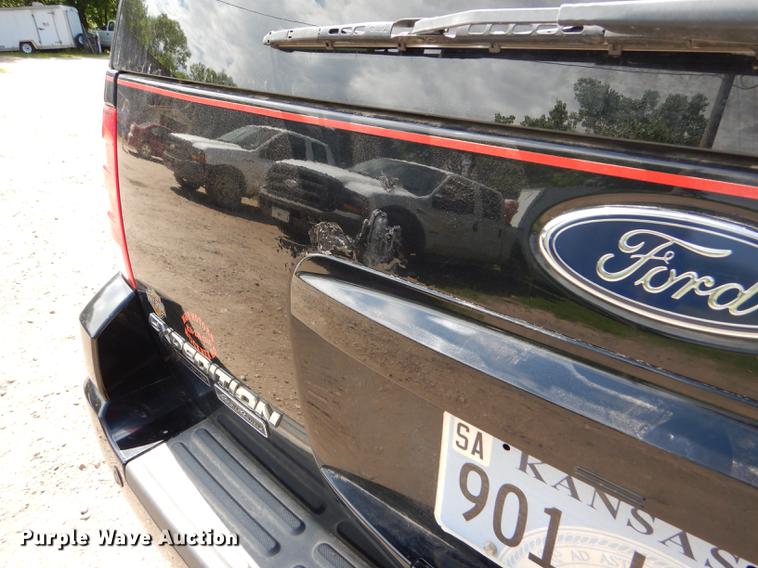 image for item FT9526 2004 Ford Expedition Eddie Bauer SUV