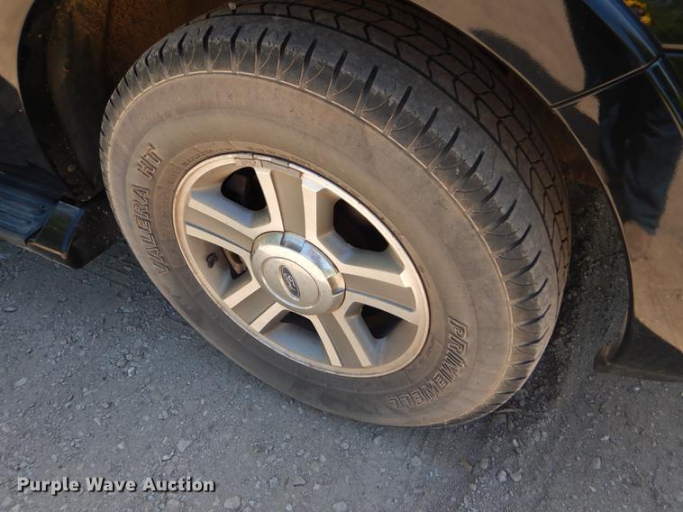 image for item FT9526 2004 Ford Expedition Eddie Bauer SUV