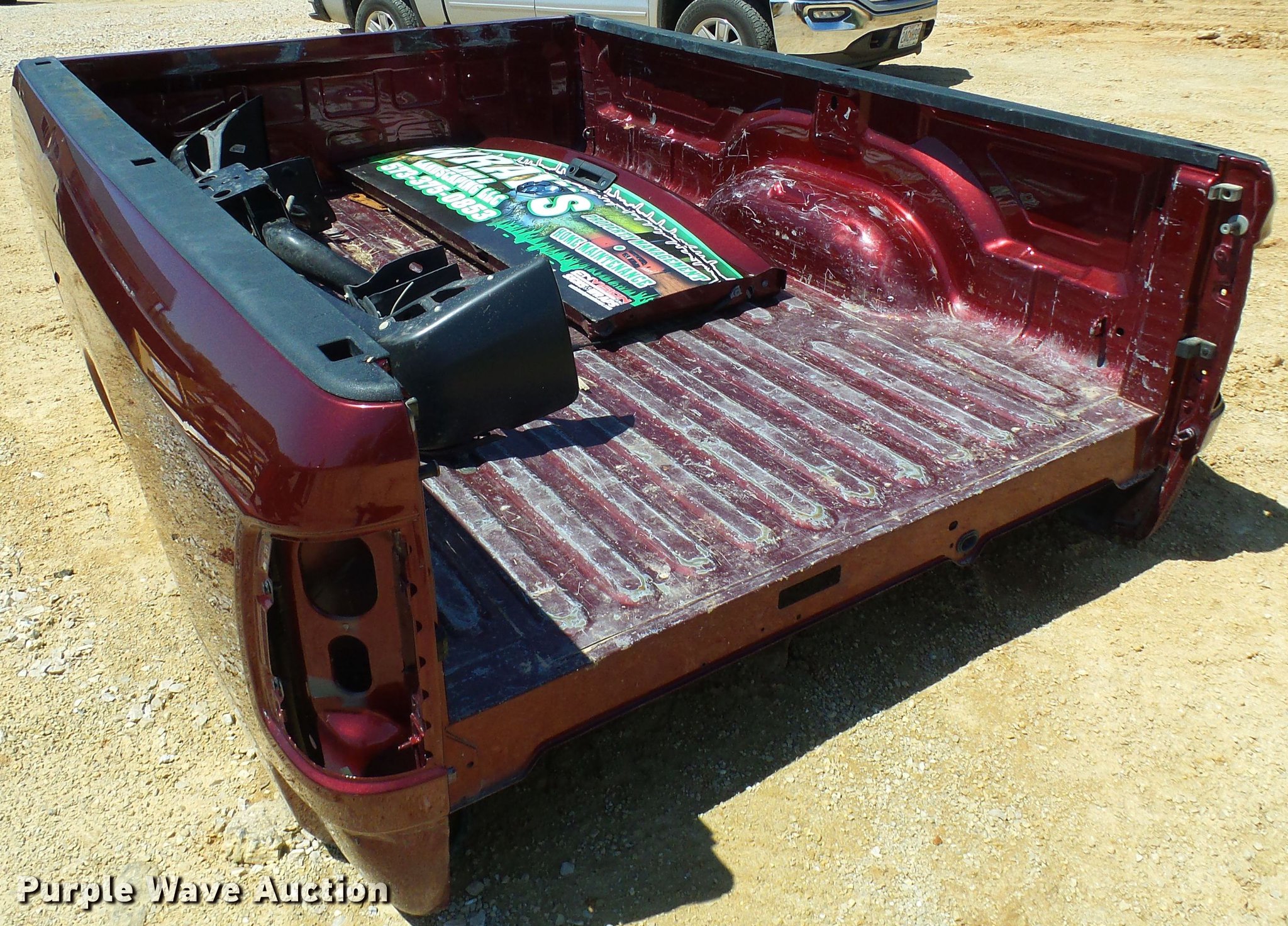 Dodge Ram 2500 pickup truck bed in Eldon, MO Item DF7284 sold