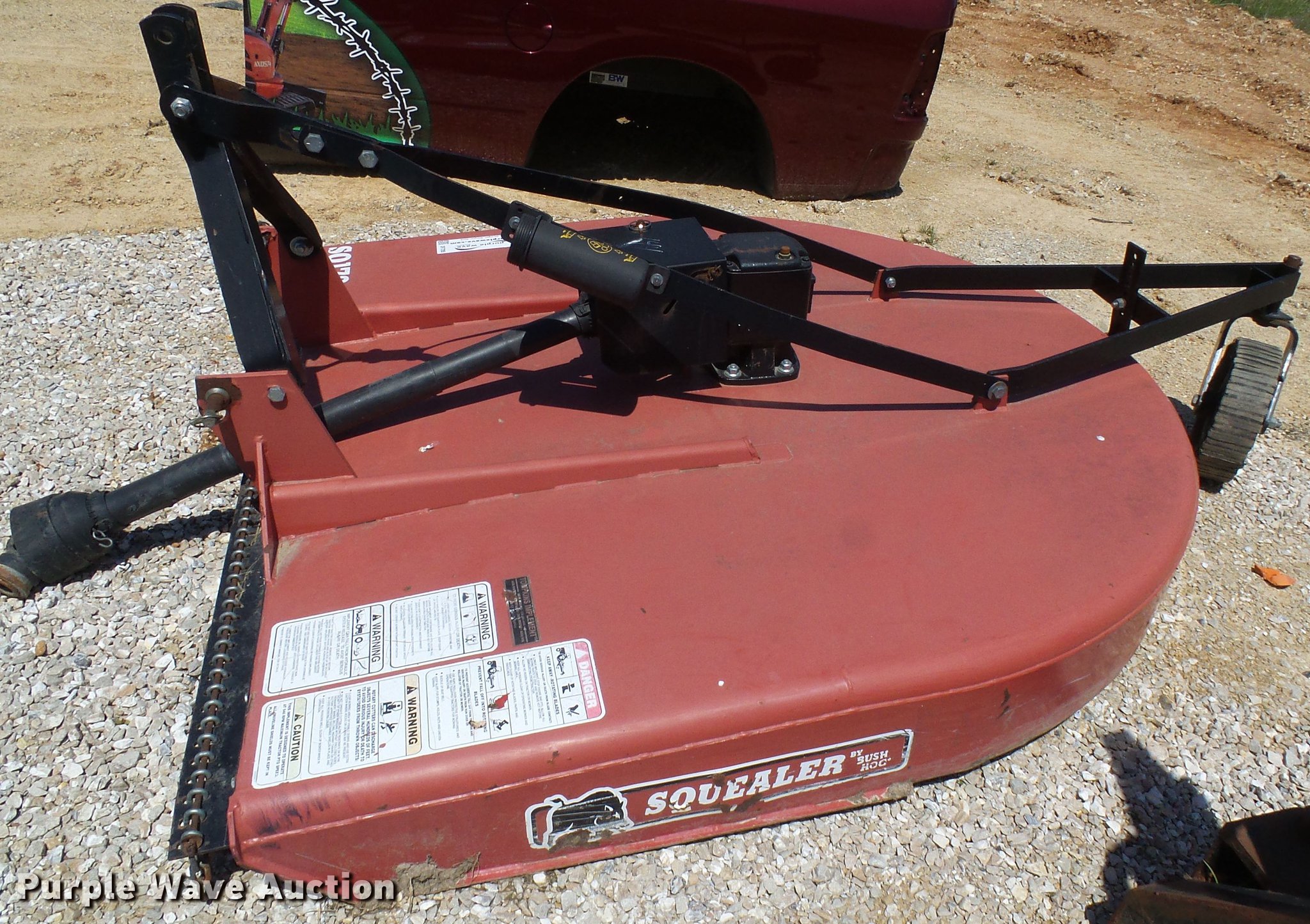 Bush Hog SQ172 rotary mower in Eldon, MO Item DF7285 sold Purple Wave