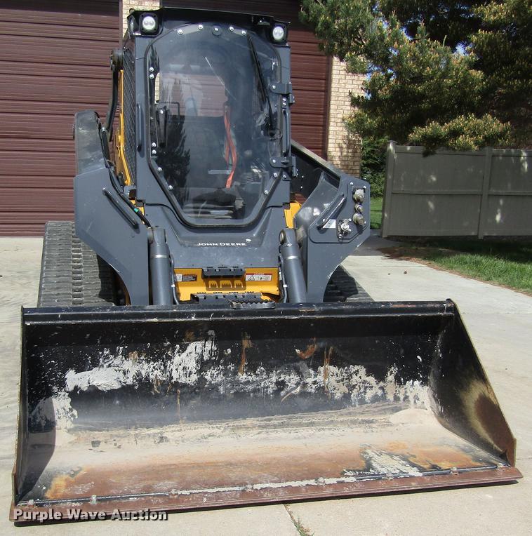 image for item DB4945 2017 John Deere 333G skid steer