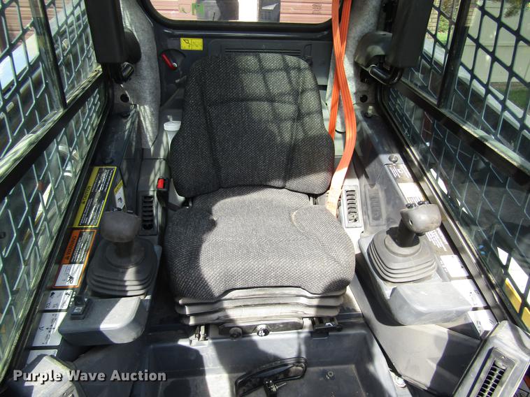 image for item DB4945 2017 John Deere 333G skid steer