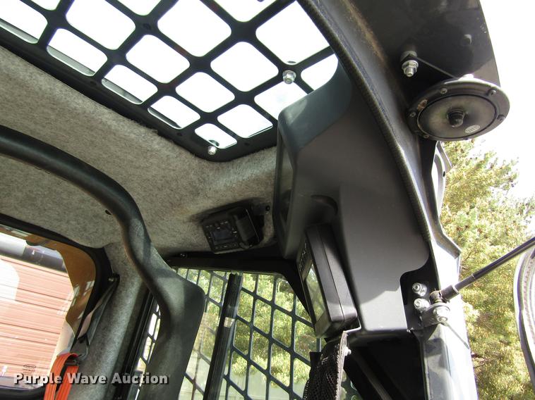 image for item DB4945 2017 John Deere 333G skid steer