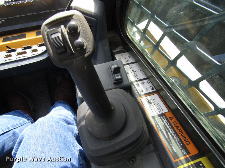 image for item DB4945 2017 John Deere 333G skid steer