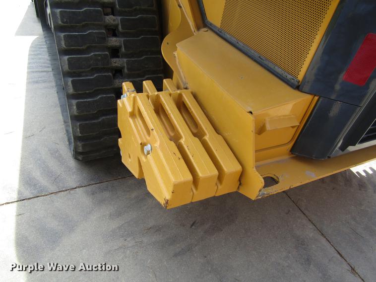 image for item DB4945 2017 John Deere 333G skid steer