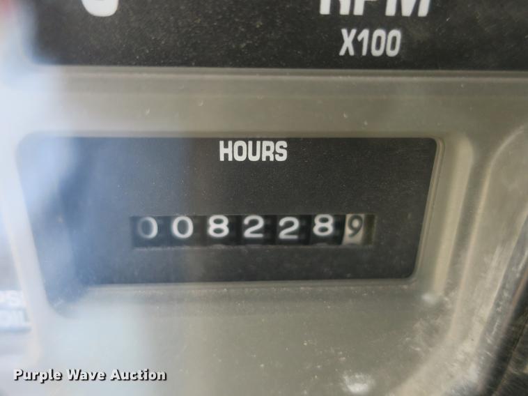 image for item DB8753 2002 International 4900 dump truck