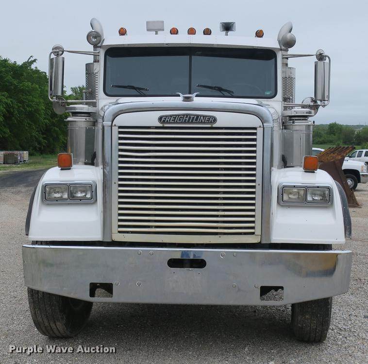 image for item DB8777 1995 Freightliner FLD dump truck