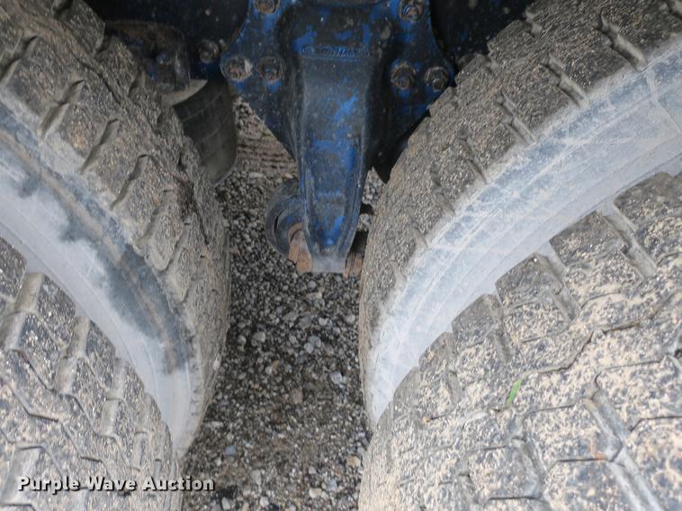 image for item DB8777 1995 Freightliner FLD dump truck