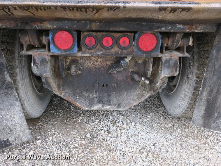 image for item DB8777 1995 Freightliner FLD dump truck