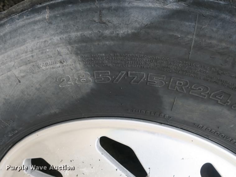 image for item DB8777 1995 Freightliner FLD dump truck