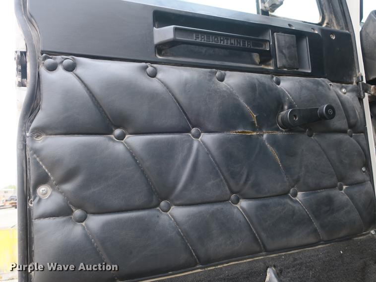 image for item DB8777 1995 Freightliner FLD dump truck