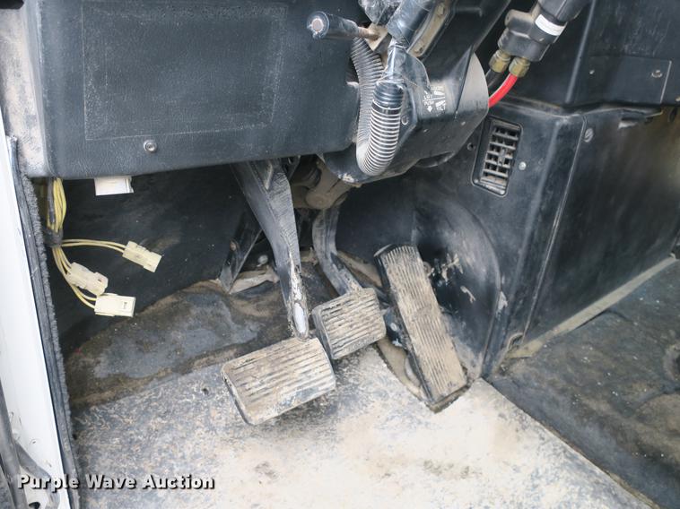 image for item DB8777 1995 Freightliner FLD dump truck