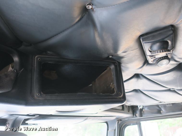 image for item DB8777 1995 Freightliner FLD dump truck