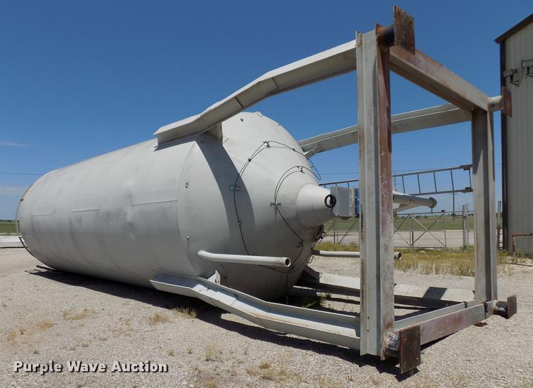 image for item DB9659 Load Craft cement silo