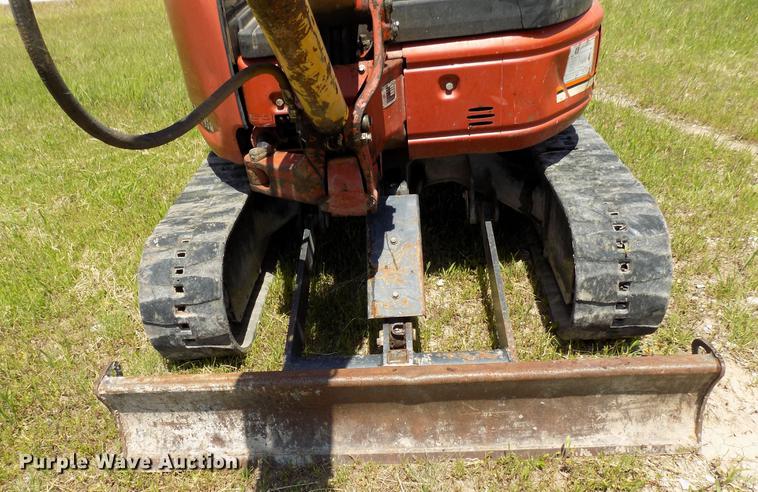 image for item DB9660 2005 Ditch Witch MX202 mini excavator