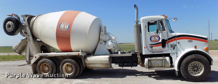 image for item DB9661 2000 Peterbilt 357 ready mix truck