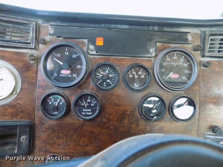 image for item DB9661 2000 Peterbilt 357 ready mix truck