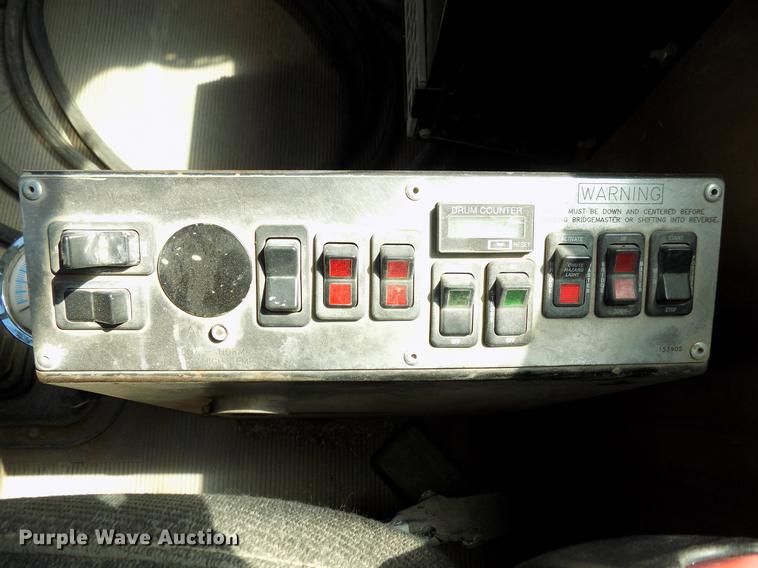 image for item DB9661 2000 Peterbilt 357 ready mix truck