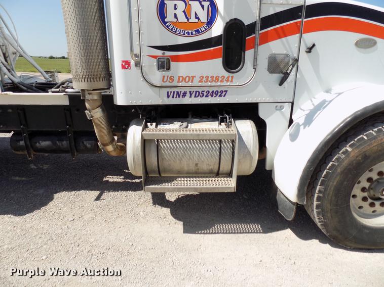 image for item DB9661 2000 Peterbilt 357 ready mix truck