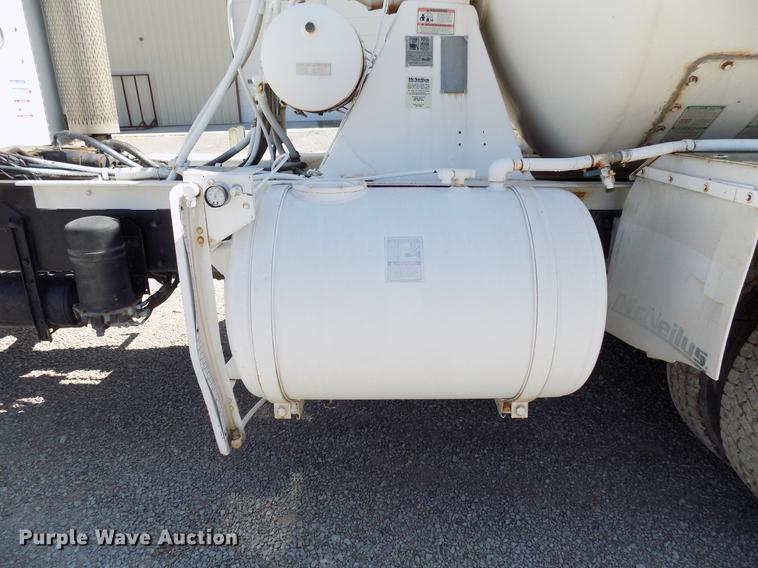 image for item DB9661 2000 Peterbilt 357 ready mix truck