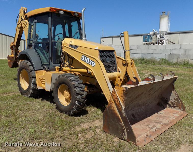 image for item DB9663 2002 John Deere 310SG backhoe