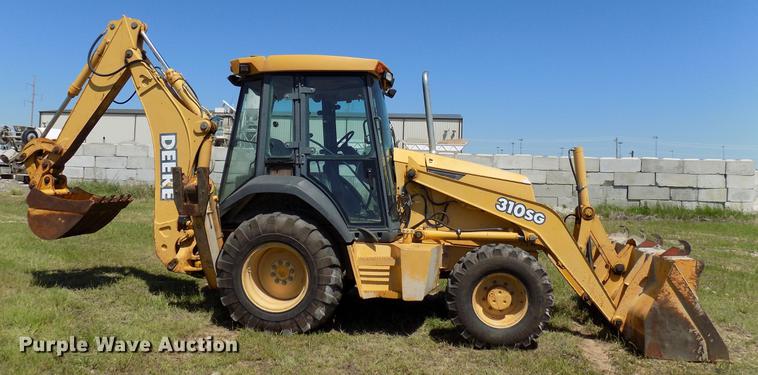 image for item DB9663 2002 John Deere 310SG backhoe